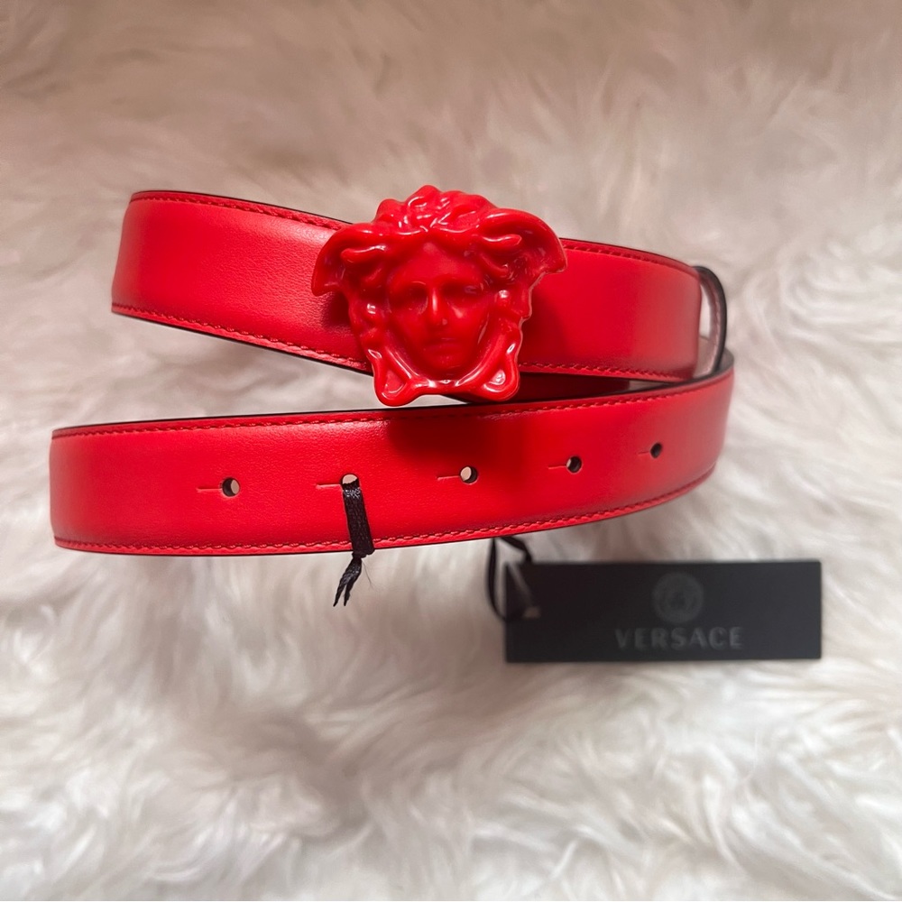 ❌SOLD❌ New! VERSACE Medusa Buckle Leather Belt - Picture 1 of 9